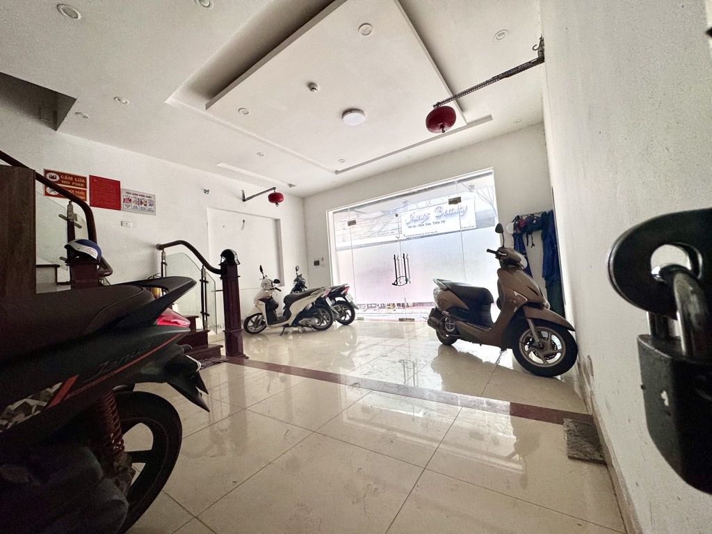 Bán nhà Bạch Mai - diện tích 60m2 5 tầng - ô tô tránh - giá 24,8 tỷ