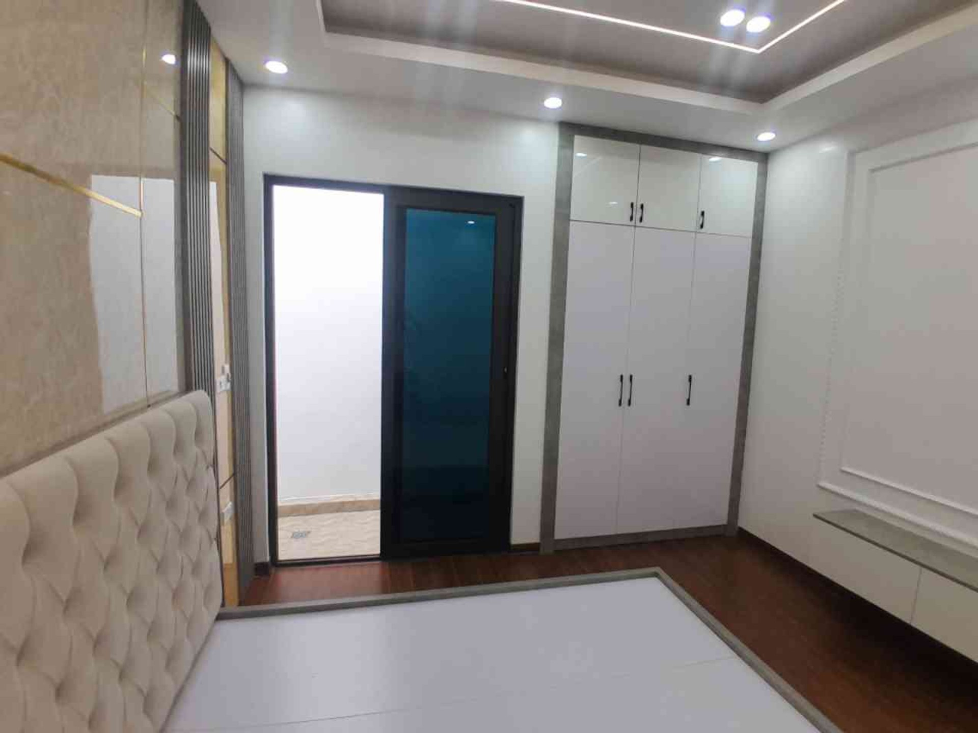 Bán nhà Hòa Bình 7 - diện tích 43m2 4 tầng - Căn nhà đẹp trong ngõ - giá 8,98 tỷ