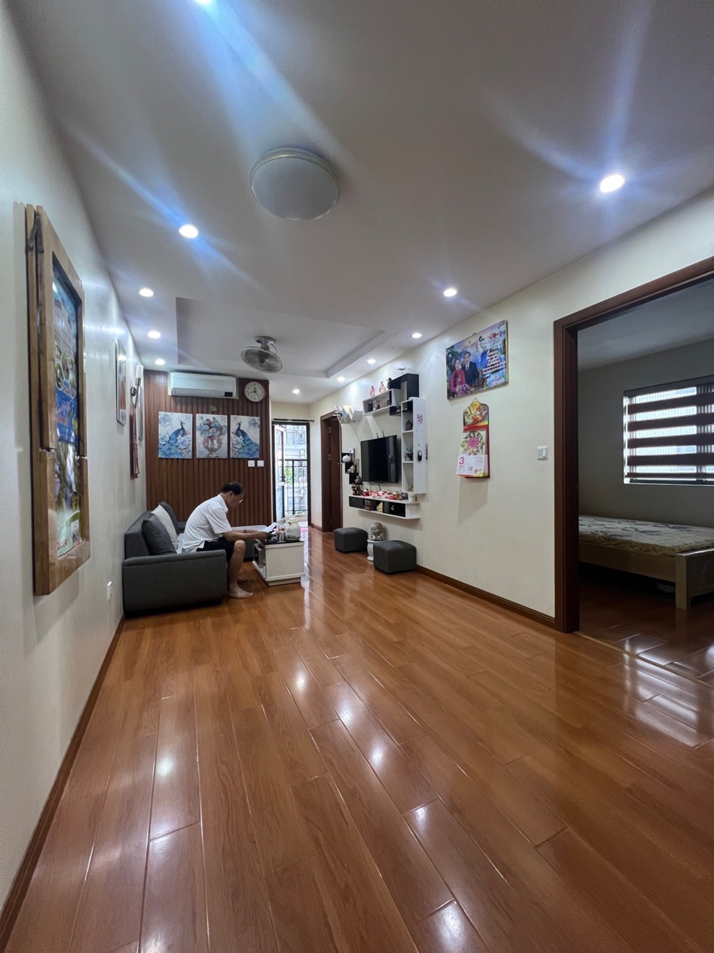 Bán nhà Hưng Thịnh - diện tích 52m2 20 tầng - Lô góc, nhiều tiện ích - giá 4,2 tỷ