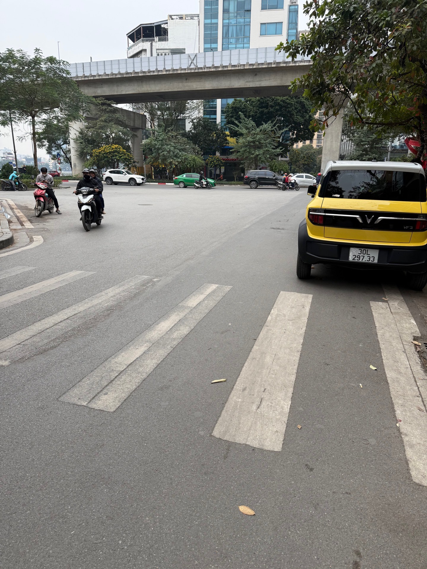 Bán nhà Hoàng Cầu - diện tích 74.3m2 4 tầng - Mặt ngõ thông, vị trí đẹp - giá 53 tỷ