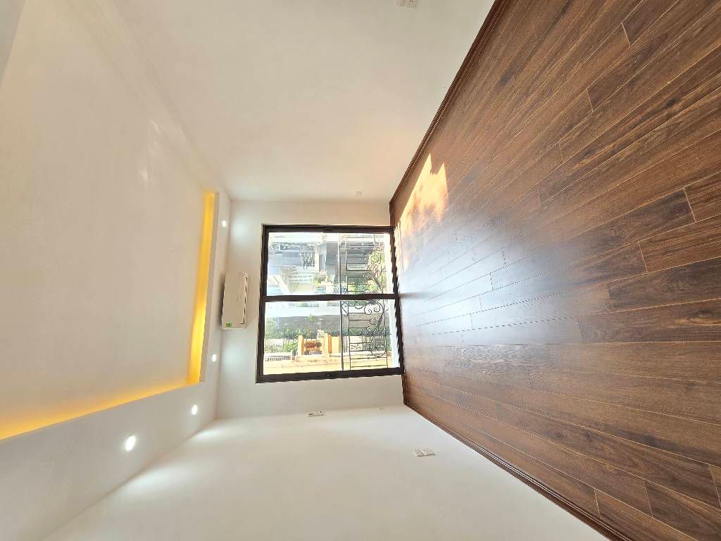 Bán nhà Định Công - diện tích 40m2 5 tầng - Ô tô đỗ cửa - giá 10,5 tỷ