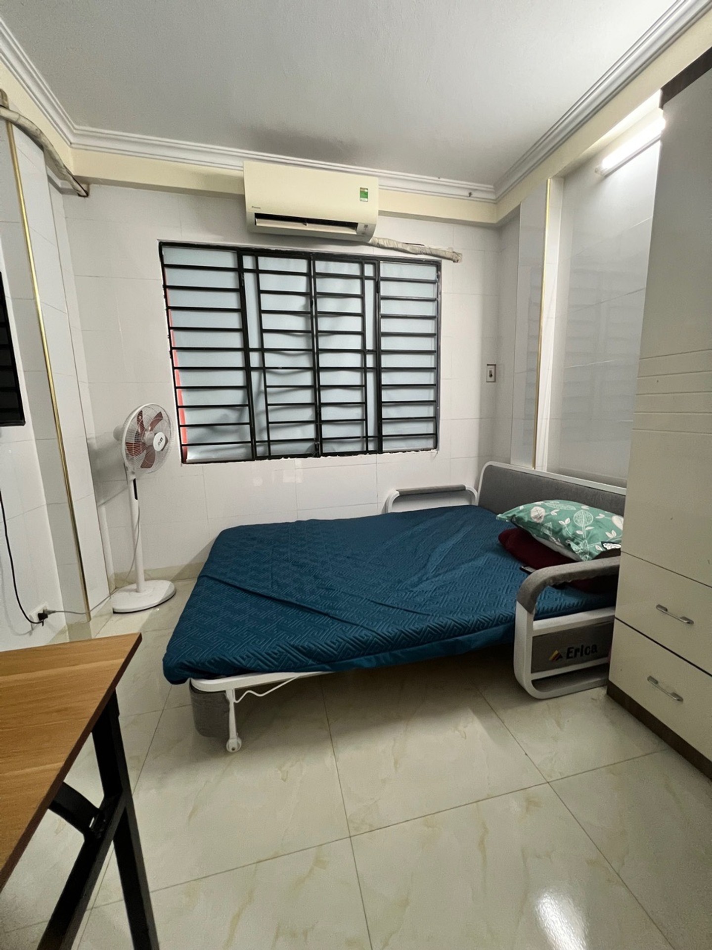 Bán nhà Tam Trinh - diện tích 25m2 4 tầng - ngõ 3 gác, cửa nhà SH quay đầu - giá 6,5 tỷ