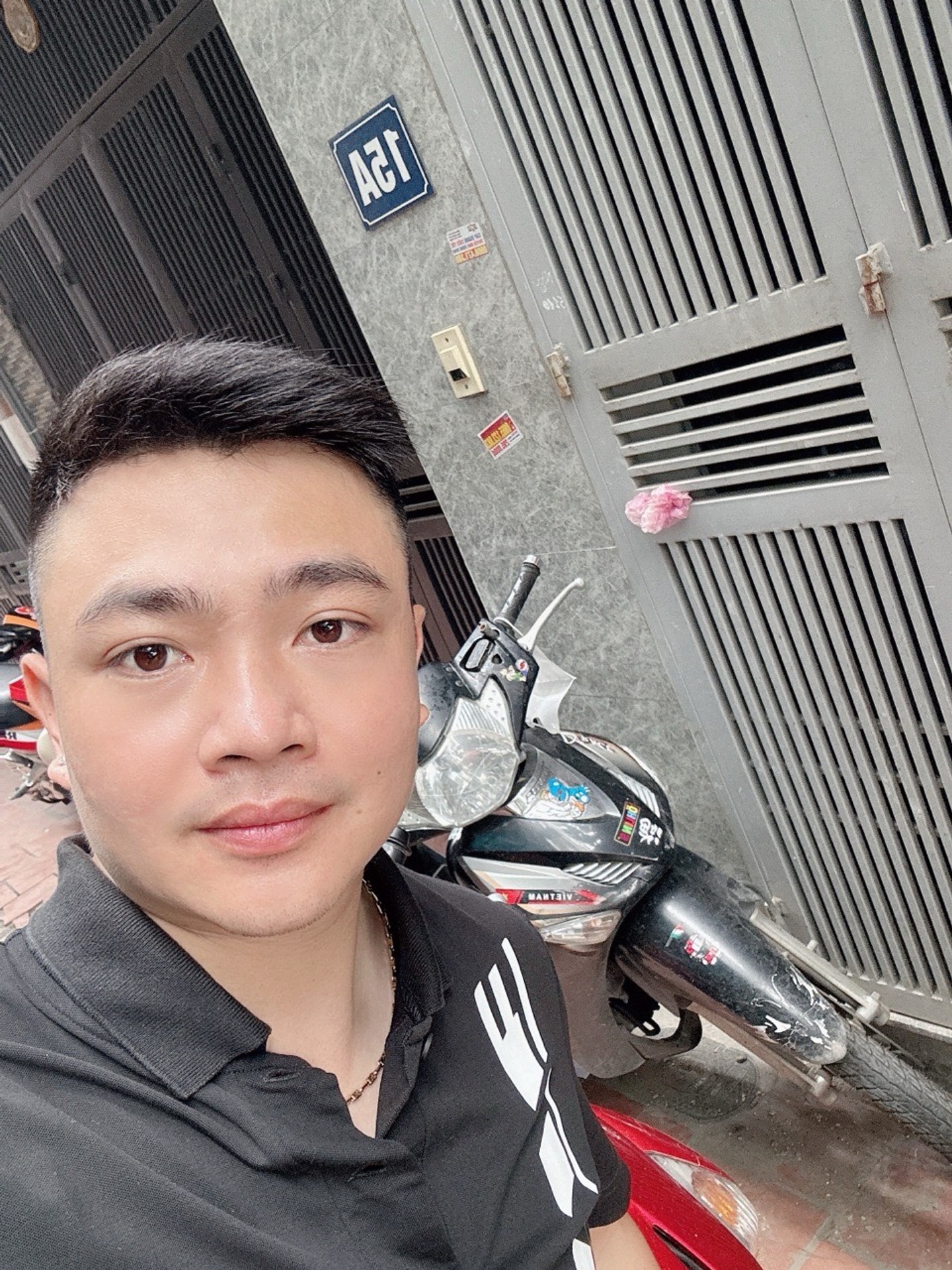 Bán nhà Thanh Lân - diện tích 34m2 4 tầng - Nhà đẹp, cho thuê 4 phòng - giá 5 tỷ