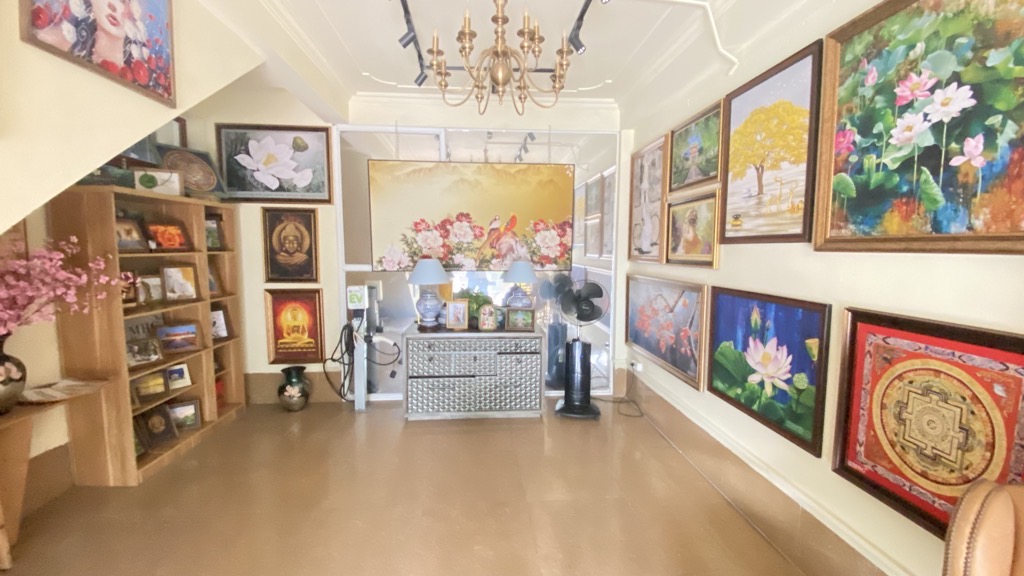 Bán nhà Bùi Huy Bích - diện tích 80m2 4 tầng - Ô tô tránh - giá 32 tỷ