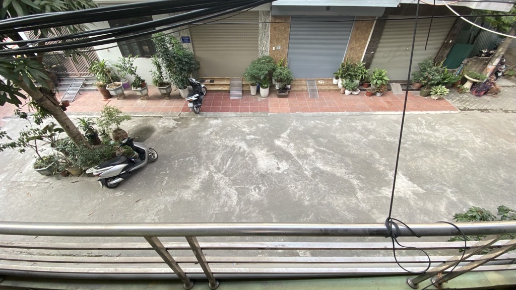 Bán nhà Bùi Huy Bích - diện tích 80m2 4 tầng - Ô tô tránh - giá 32 tỷ