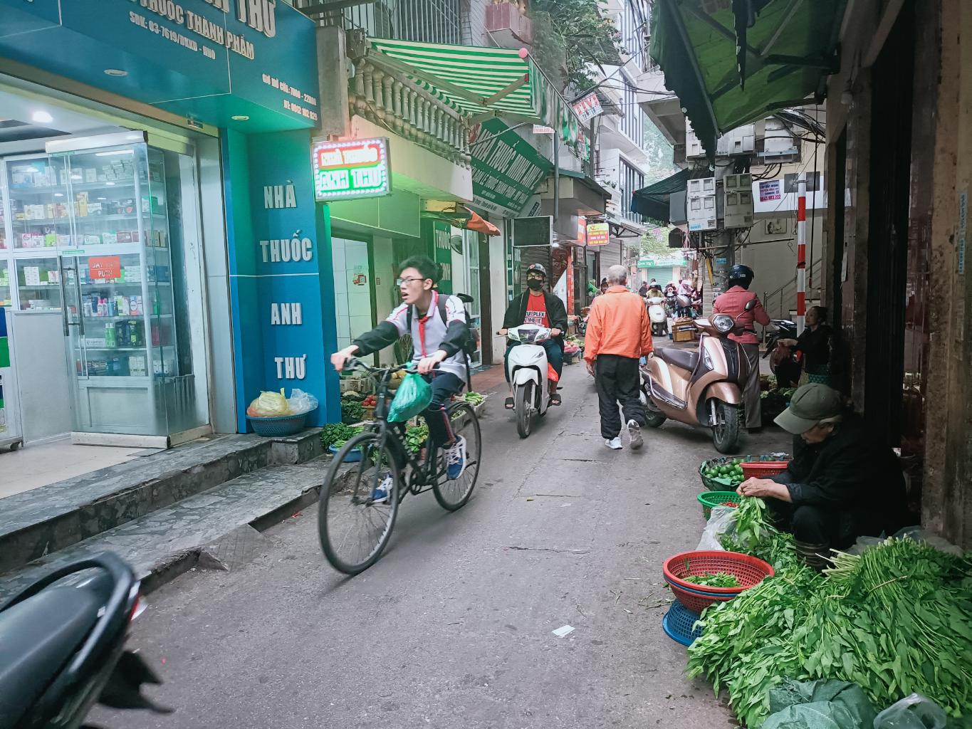 Bán nhà Nguyễn Cao - diện tích 8m2 2 tầng - Lô góc - giá 3 tỷ