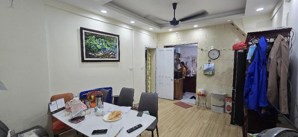 Bán nhà Phạm Ngọc Thạch - diện tích 130m2 2 tầng - mặt phố kinh doanh - giá 22,6 tỷ