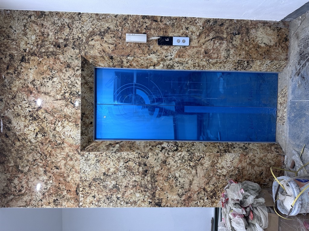 Bán nhà Ngõ Lan Bá - diện tích 130m2 8 tầng - Thoáng trước, sau - giá 40 tỷ