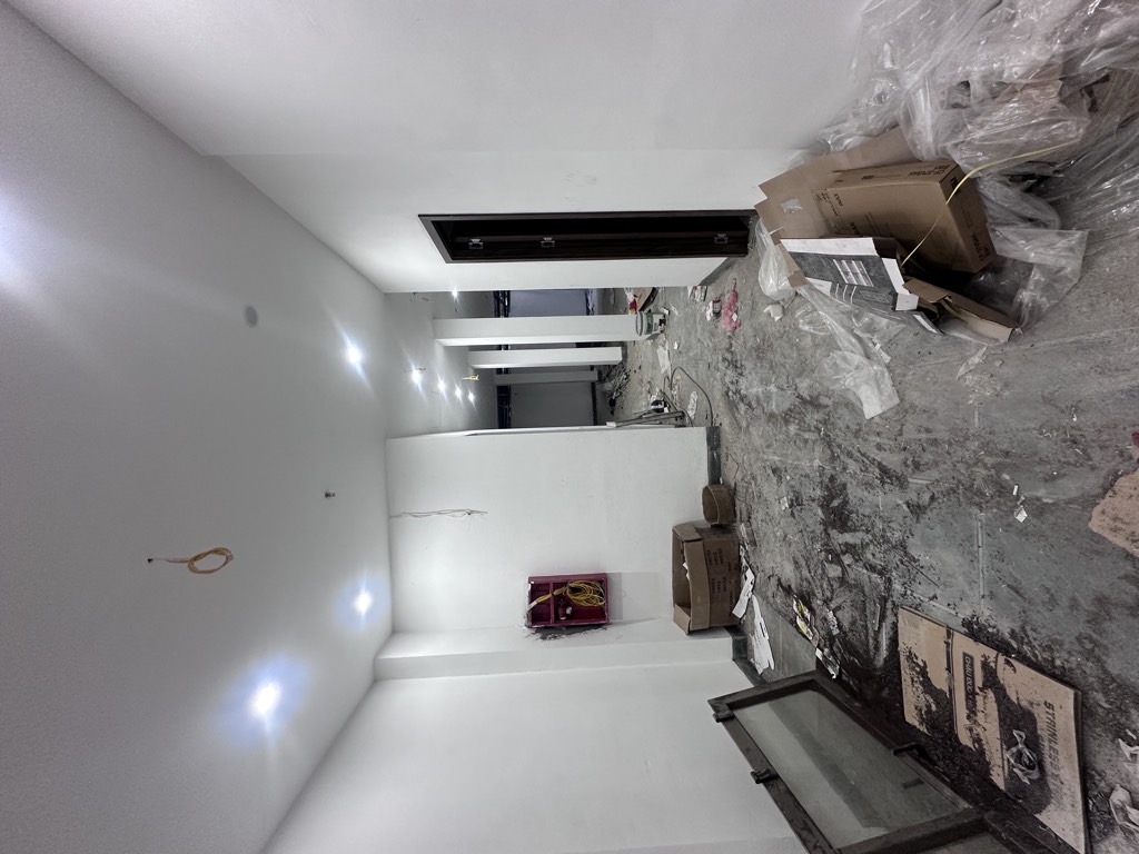 Bán nhà Ngõ Lan Bá - diện tích 130m2 8 tầng - Thoáng trước, sau - giá 40 tỷ