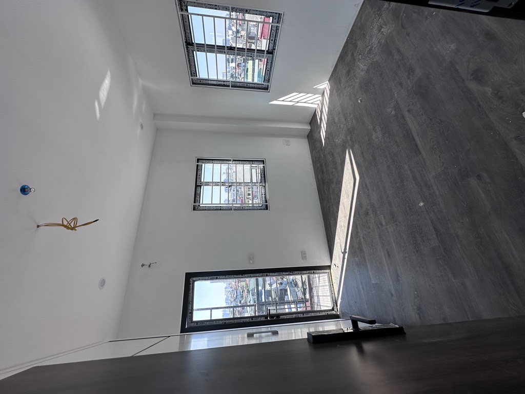 Bán nhà Ngõ Lan Bá - diện tích 130m2 8 tầng - Thoáng trước, sau - giá 40 tỷ