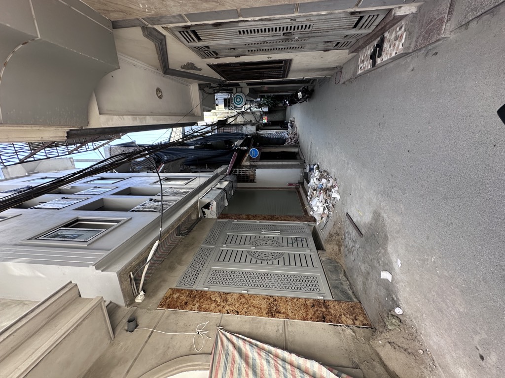 Bán nhà Ngõ Lan Bá - diện tích 130m2 8 tầng - Thoáng trước, sau - giá 40 tỷ