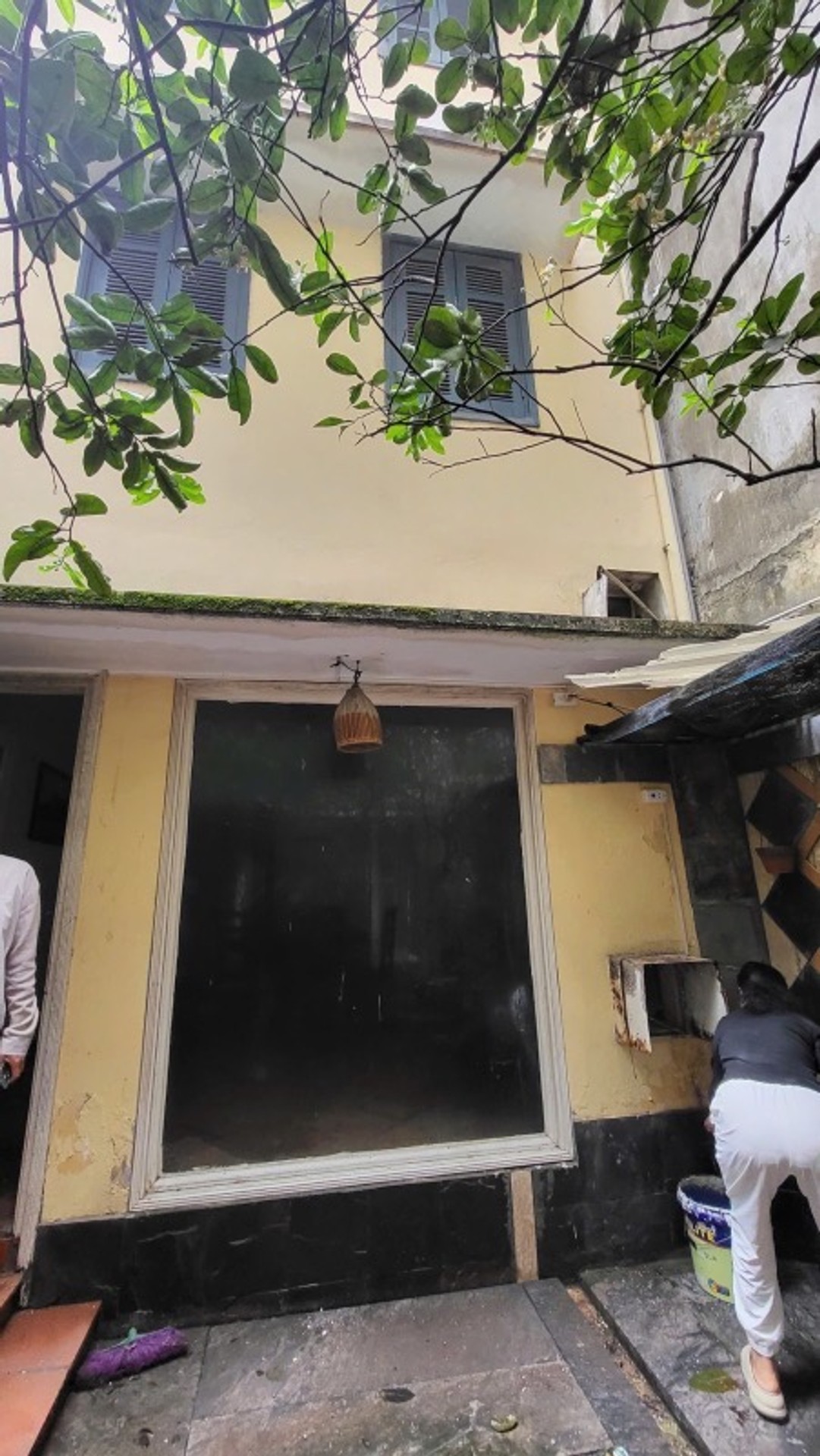 Bán nhà Lê Trọng Tấn - diện tích 138m2 3 tầng - Ô tô tránh vào nhà - giá 40 tỷ