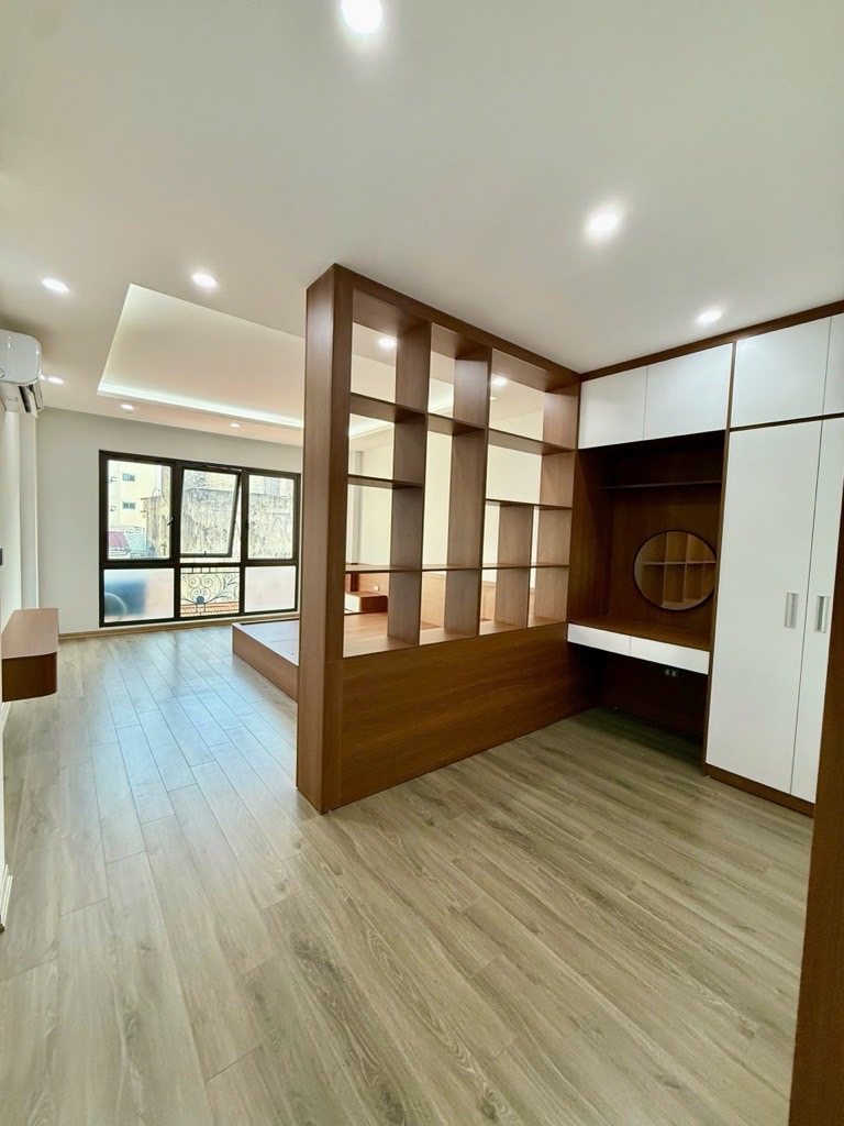Bán nhà Giáp Nhị - diện tích 50m2 6 tầng - Ô tô đỗ cổng - giá 14,5 tỷ