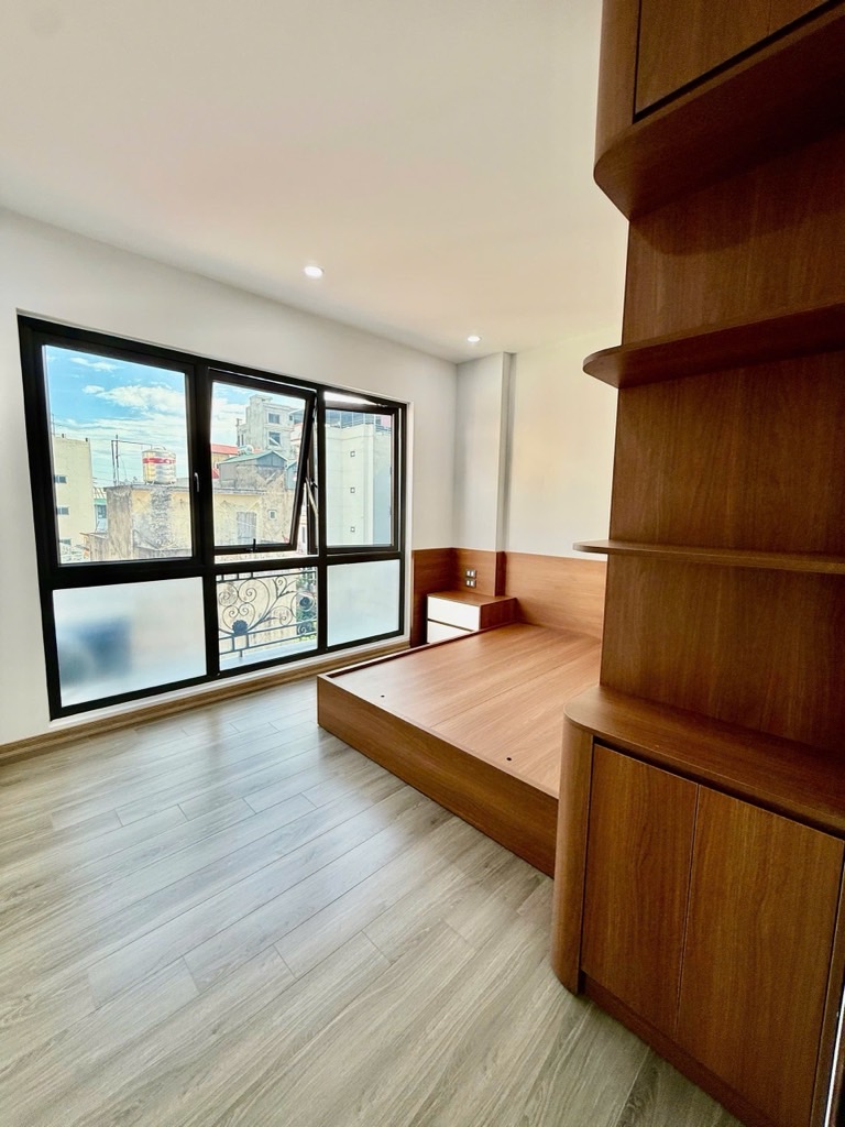 Bán nhà Giáp Nhị - diện tích 50m2 6 tầng - Ô tô đỗ cổng - giá 14,5 tỷ