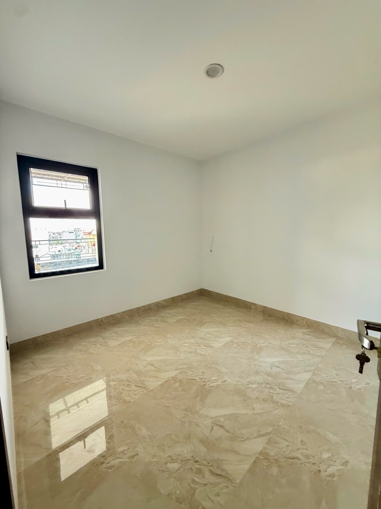 Bán nhà Giáp Nhị - diện tích 50m2 6 tầng - Ô tô đỗ cổng - giá 14,5 tỷ