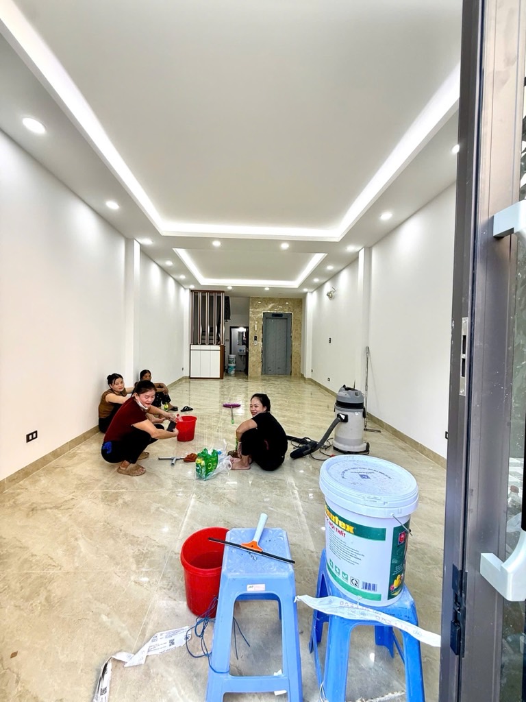 Bán nhà Giáp Nhị - diện tích 50m2 6 tầng - Ô tô đỗ cổng - giá 14,5 tỷ