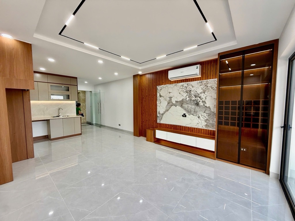 Bán nhà Giáp Nhị - diện tích 50m2 6 tầng - Ô tô đỗ cổng - giá 14,5 tỷ