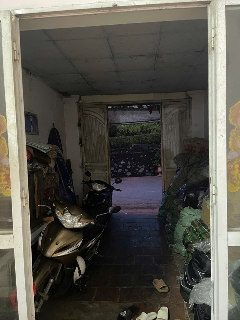 Bán nhà Nguyễn Khoái - diện tích 52m2 1 tầng - LÔ GÓC - Ô TÔ VÀO NHÀ - giá 3,5 tỷ