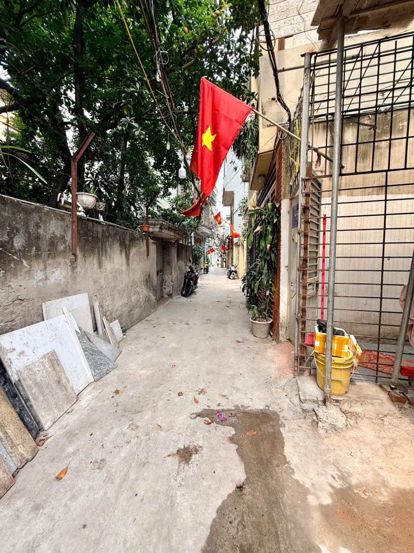 Bán nhà Nam Dư - diện tích 40m2 6 tầng - Thang máy, ngõ rộng thoáng - giá 11,5 tỷ