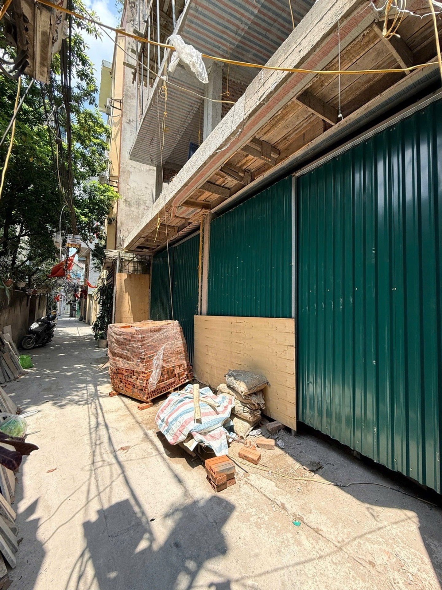Bán nhà Nam Dư - diện tích 40m2 6 tầng - Thang máy, ngõ rộng thoáng - giá 11,5 tỷ
