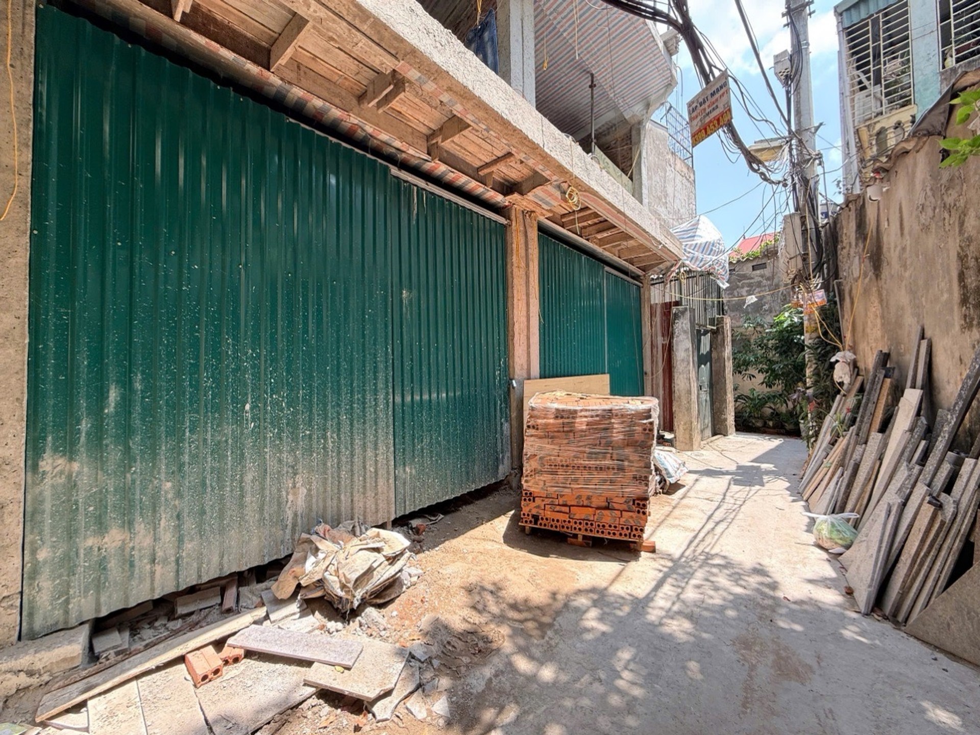 Bán nhà Nam Dư - diện tích 40m2 6 tầng - Thang máy, ngõ rộng thoáng - giá 11,5 tỷ