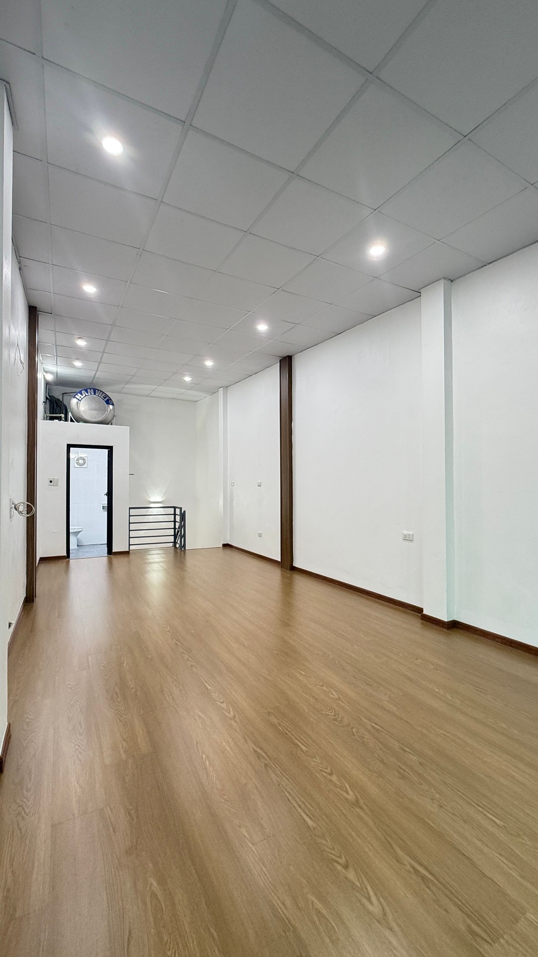 Bán nhà Giải Phóng - diện tích 36m2 2 tầng - Nhà sổ chung, ngõ thông - giá 4,3 tỷ