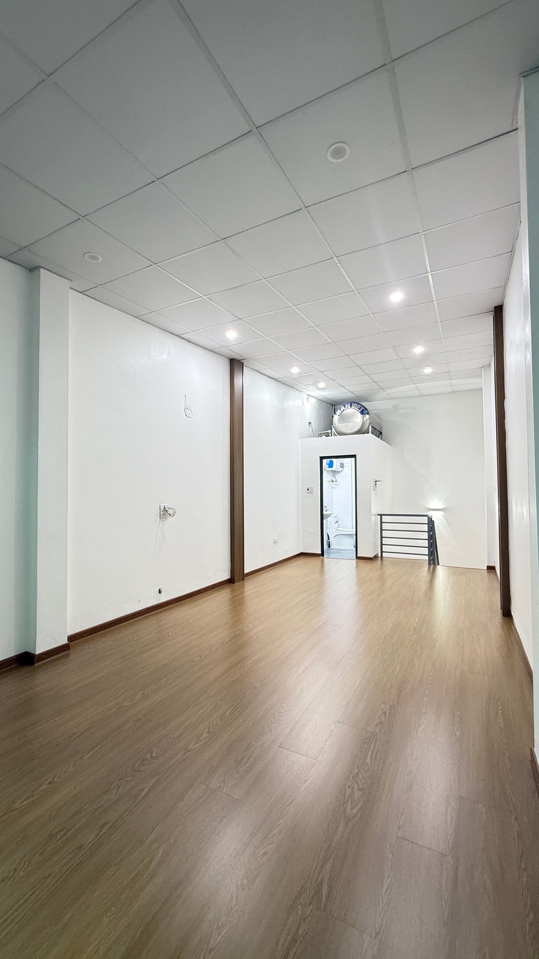 Bán nhà Giải Phóng - diện tích 36m2 2 tầng - Nhà sổ chung, ngõ thông - giá 4,3 tỷ