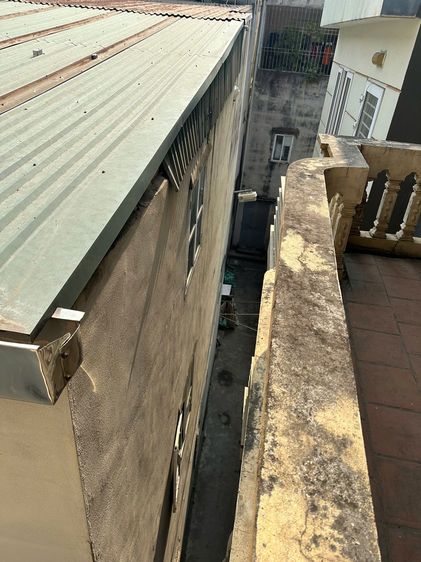 Bán nhà Bằng B - diện tích 55m2 3 tầng - Nhà vuông phù hợp ở hoặc xây căn hộ - giá 10 tỷ