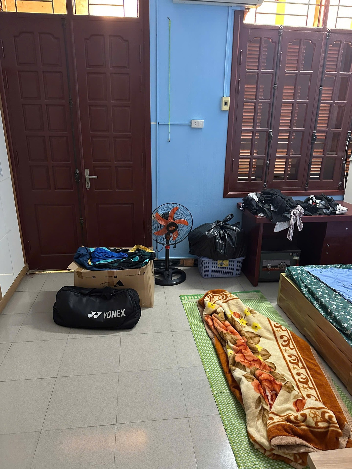 Bán nhà Bằng B - diện tích 55m2 3 tầng - Nhà vuông phù hợp ở hoặc xây căn hộ - giá 10 tỷ