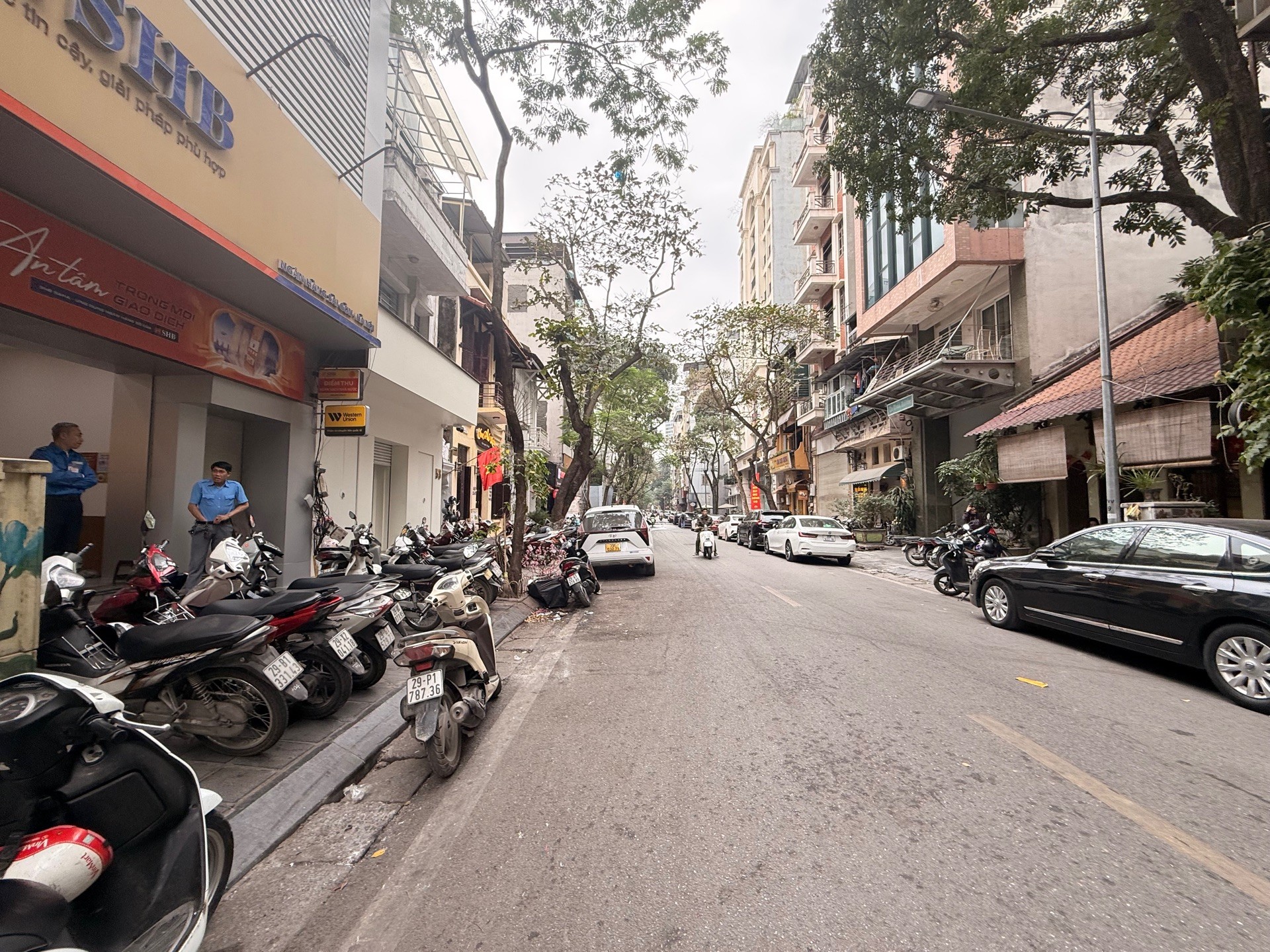 Bán nhà Triệu Việt Vương - diện tích 267m2 7 tầng - Mặt phố víp, hiếm - giá 373 tỷ