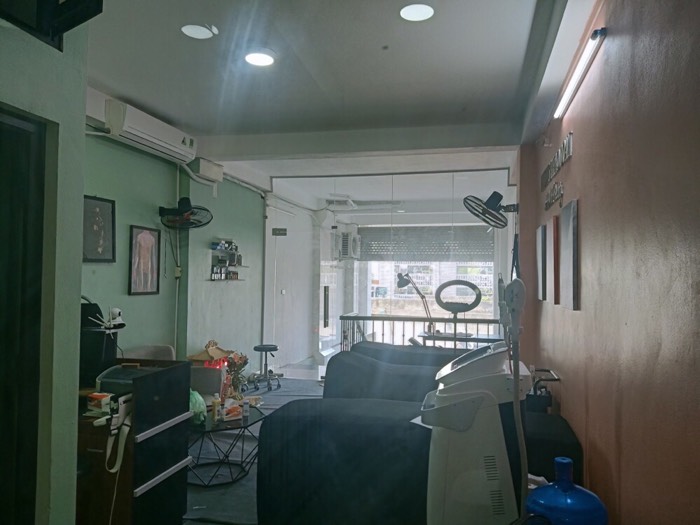 Bán nhà Hồng Hà - diện tích 130m2 6 tầng - Mặt phố ô tô tránh - giá 29 tỷ