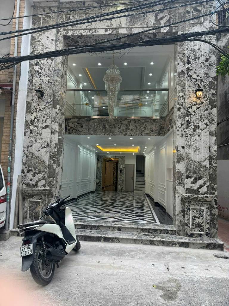 Bán nhà Yên Lạc - diện tích 51m2 7 tầng - Lô góc - giá 28 tỷ