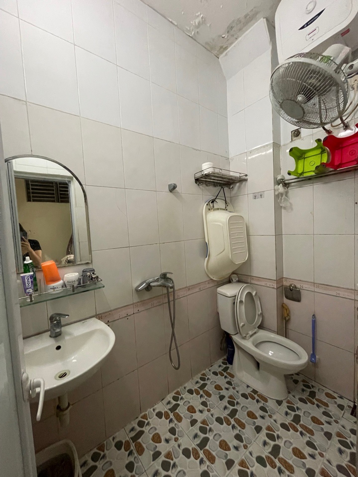 Bán nhà Hòa Bình - diện tích 20m2 4 tầng - Nhà dân xây chắc chắn - giá 5,7 tỷ
