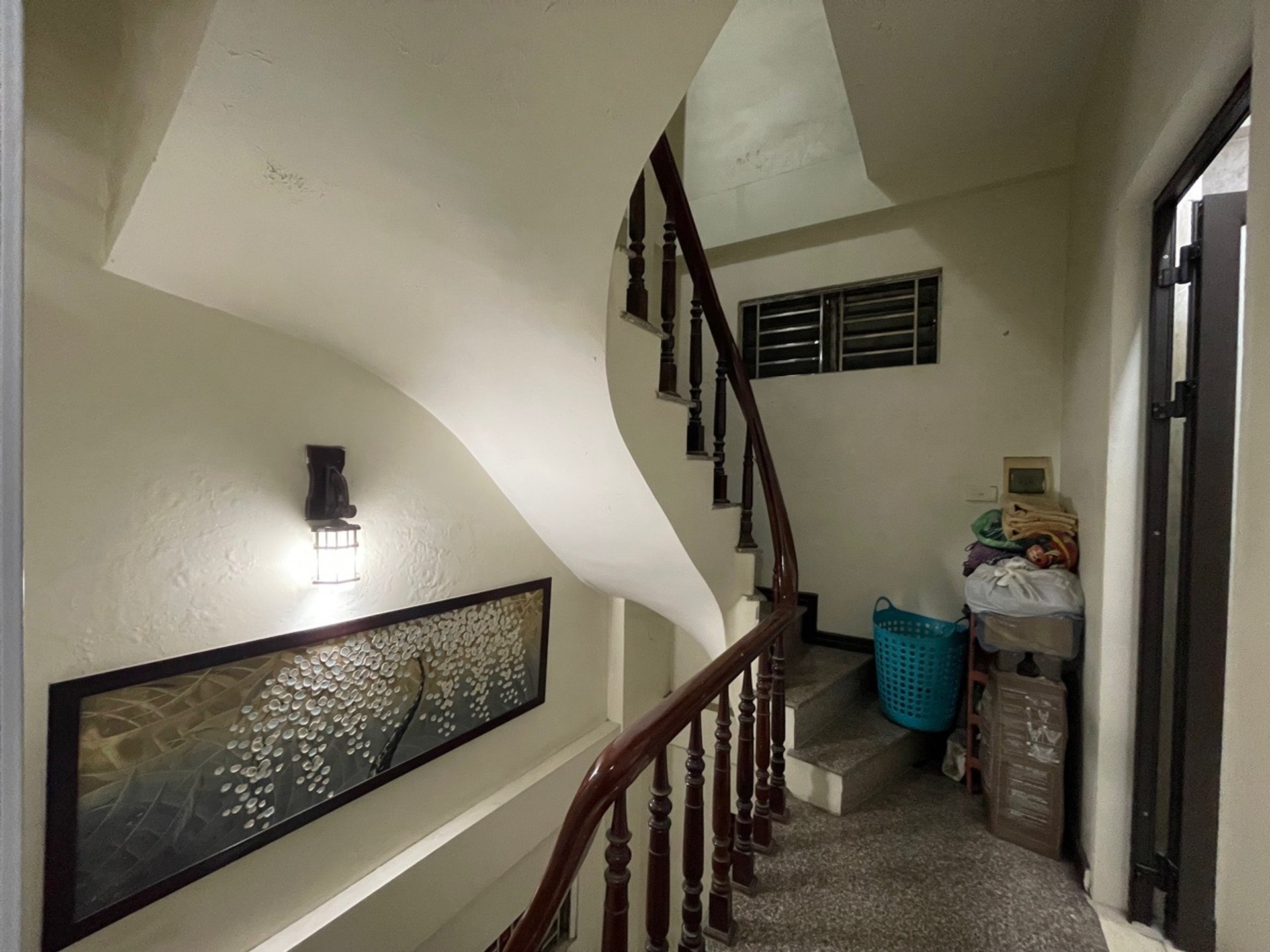 Bán nhà Hòa Bình - diện tích 20m2 4 tầng - Nhà dân xây chắc chắn - giá 5,7 tỷ