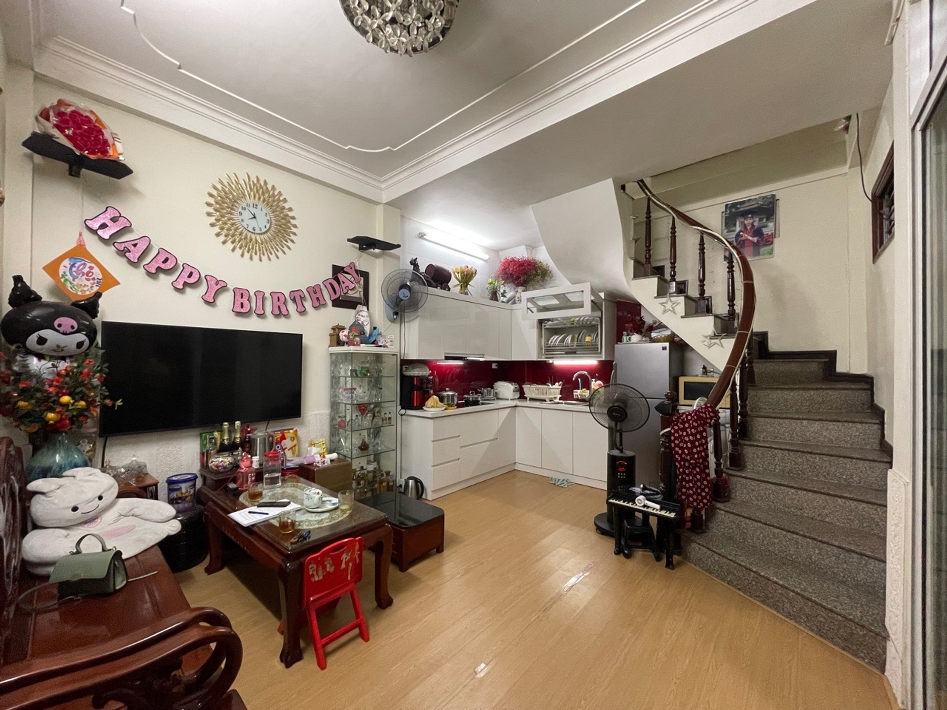 Bán nhà Hòa Bình - diện tích 20m2 4 tầng - Nhà dân xây chắc chắn - giá 5,7 tỷ