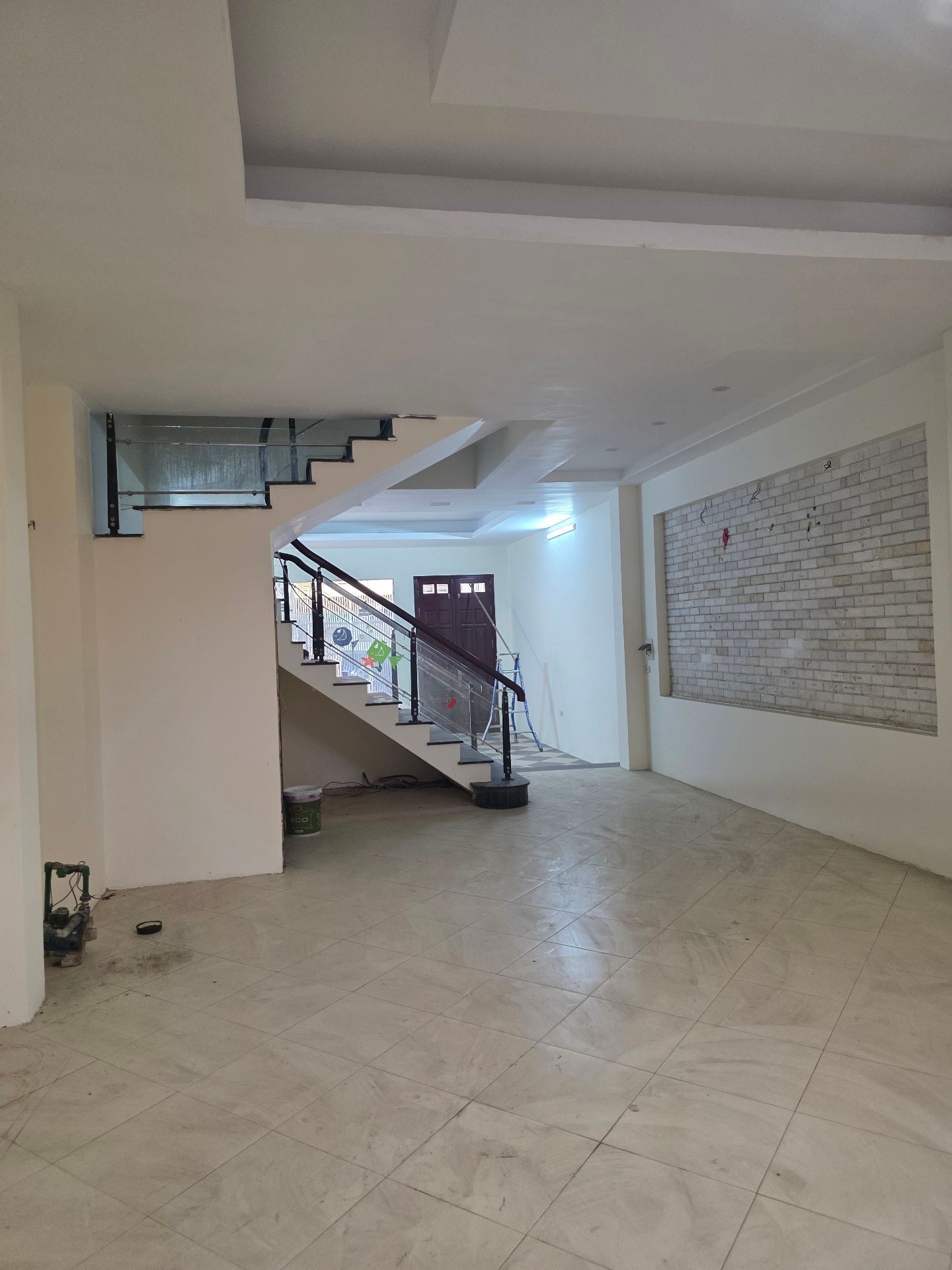 Bán nhà Kim Giang - diện tích 280m2 5 tầng - Ngõ 2 ô tô tránh - giá 115 tỷ