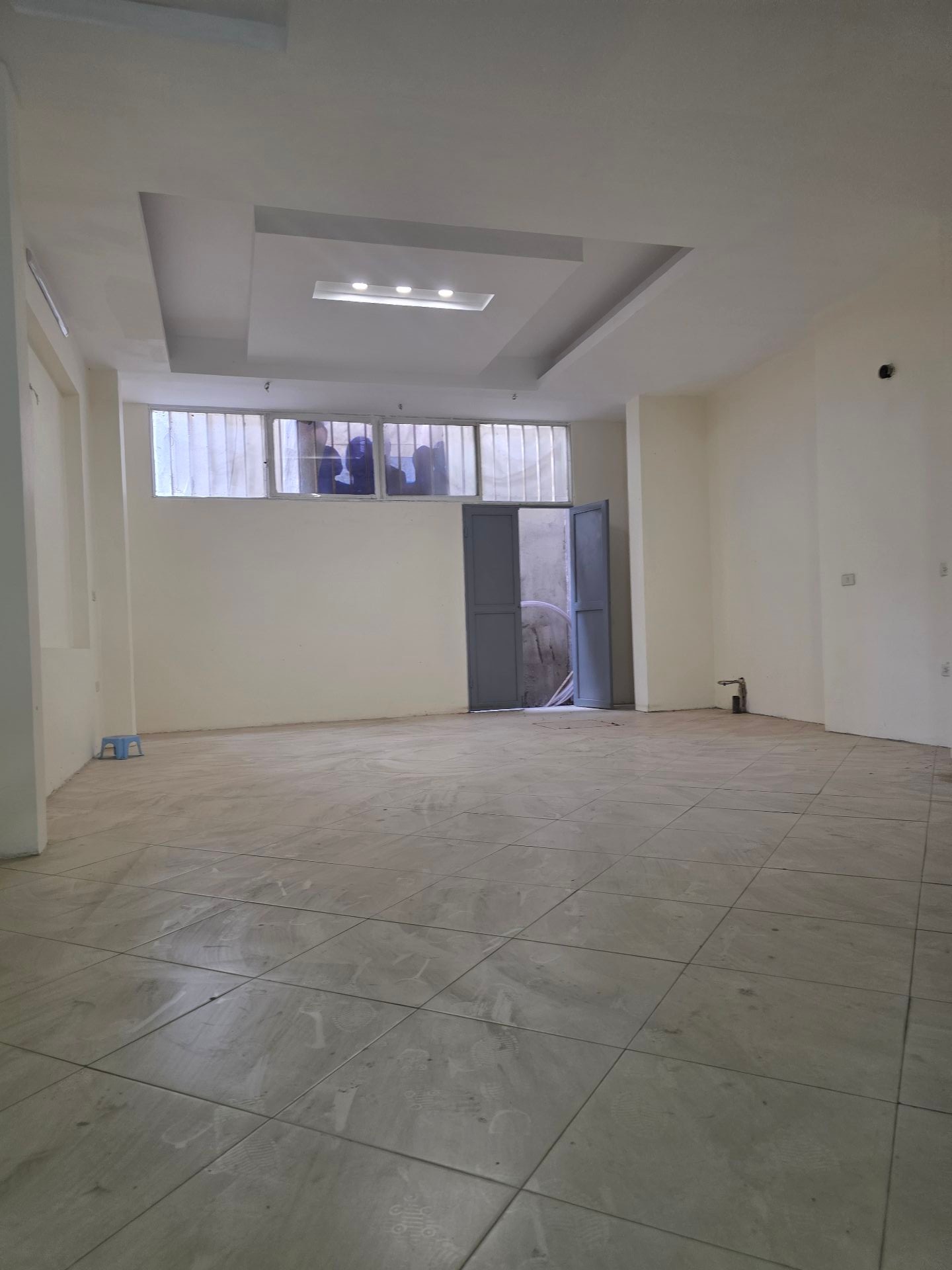 Bán nhà Kim Giang - diện tích 280m2 5 tầng - Ngõ 2 ô tô tránh - giá 115 tỷ