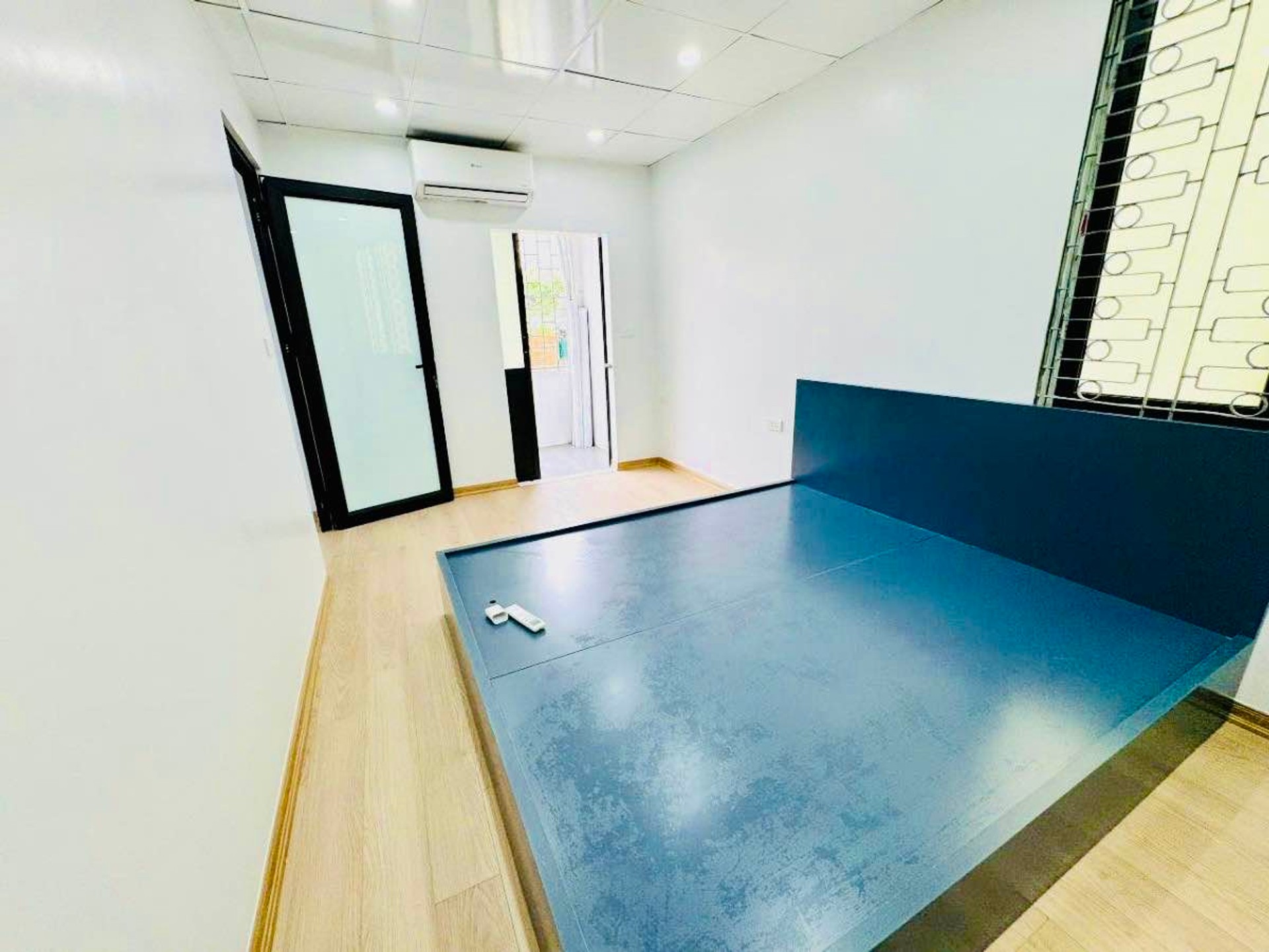 Bán nhà Tân Khai - diện tích 39m2 2 tầng - ÔTÔ ĐỖ CỔNG - giá 2,5 tỷ