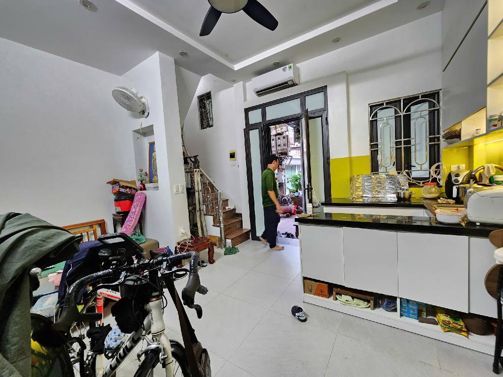 Bán nhà Trương Định - diện tích 24m2 4 tầng - Nhà đẹp ngõ thông - giá 4,85 tỷ