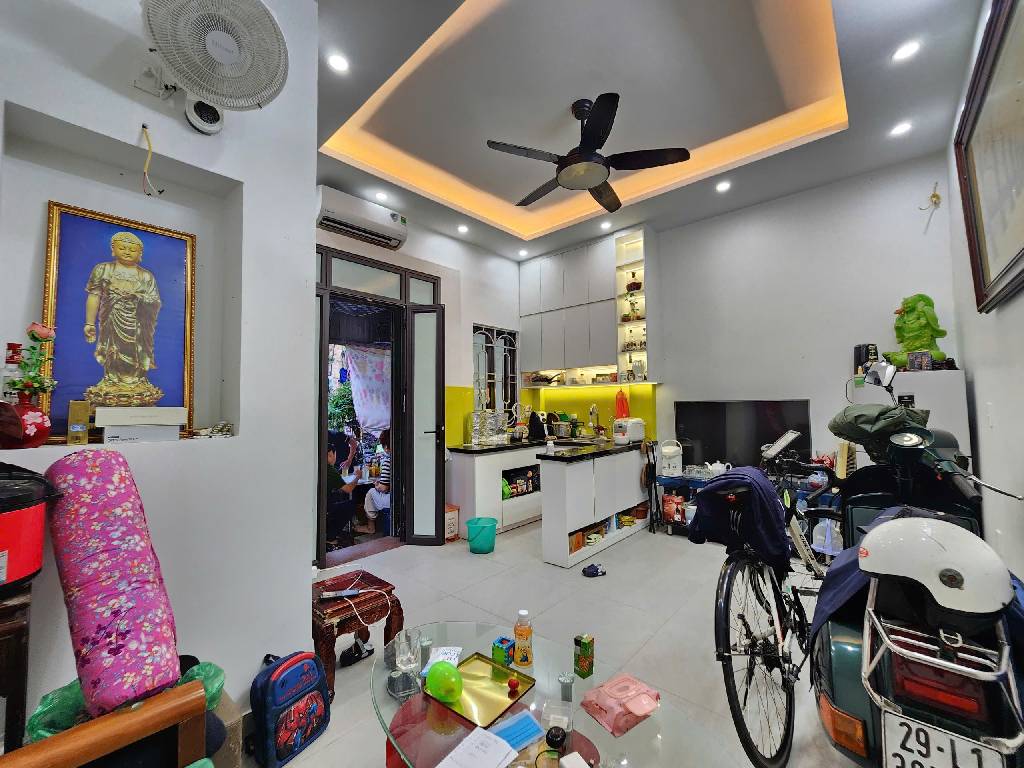Bán nhà Trương Định - diện tích 24m2 4 tầng - Nhà đẹp ngõ thông - giá 4,85 tỷ