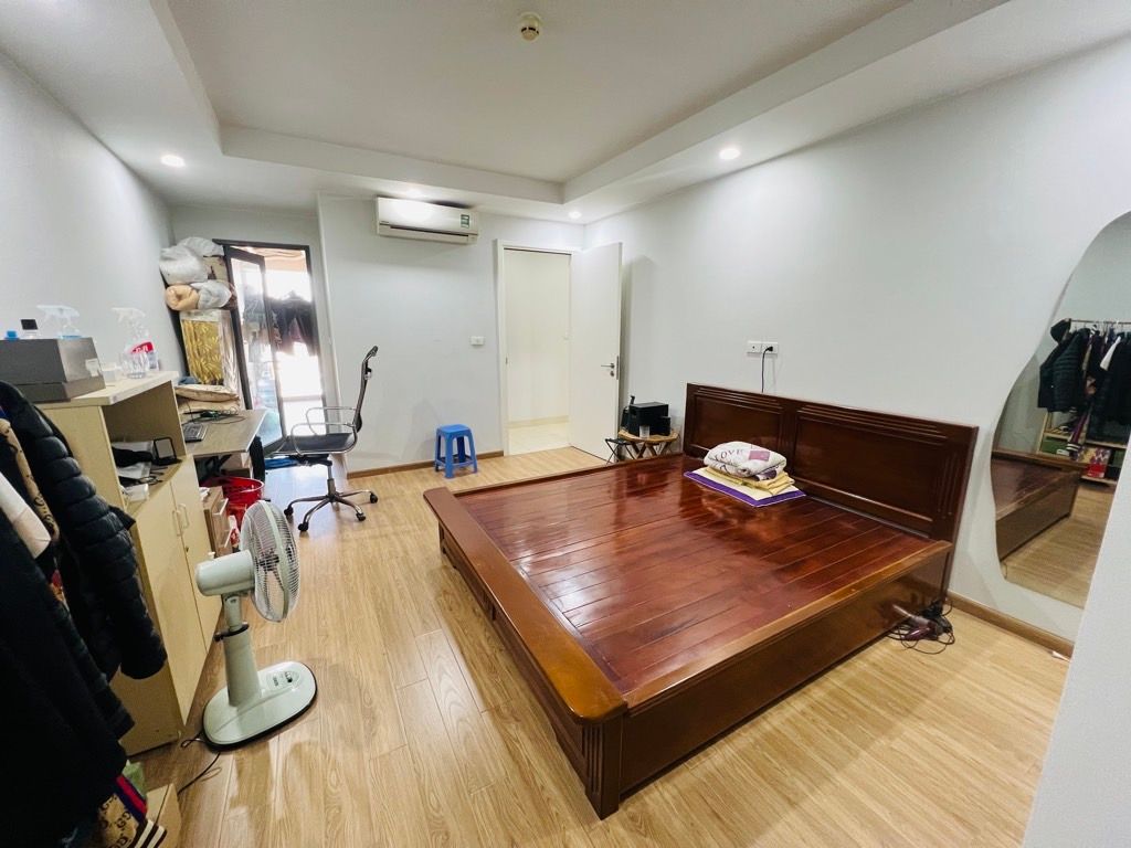 Bán nhà Vĩnh Hưng - diện tích 98m2 1 tầng - view sông Hồng - giá 7,95 tỷ
