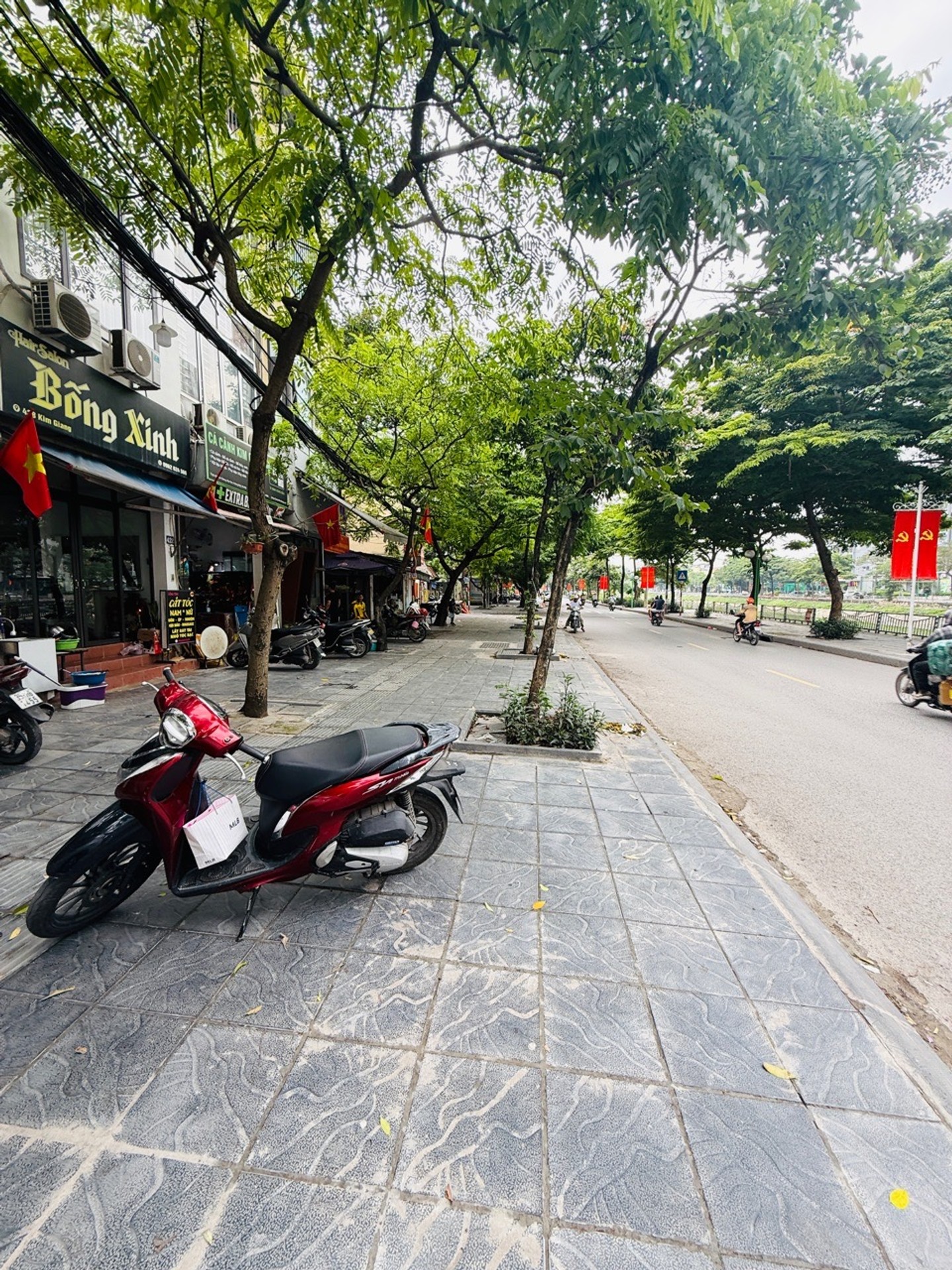 Bán nhà Kim Giang - diện tích 44m2 1 tầng - Mặt phố kinh doanh - giá 19,8 tỷ