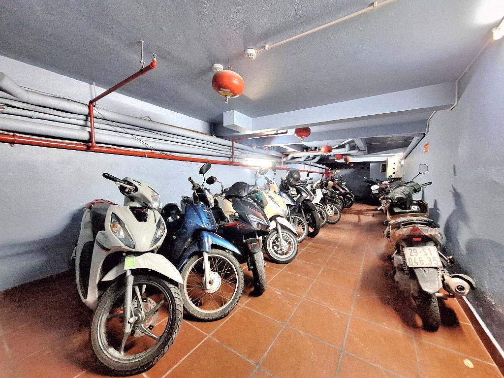 Bán nhà Kim Ngưu - diện tích 94m2 9 tầng - Thang máy - giá 35 tỷ