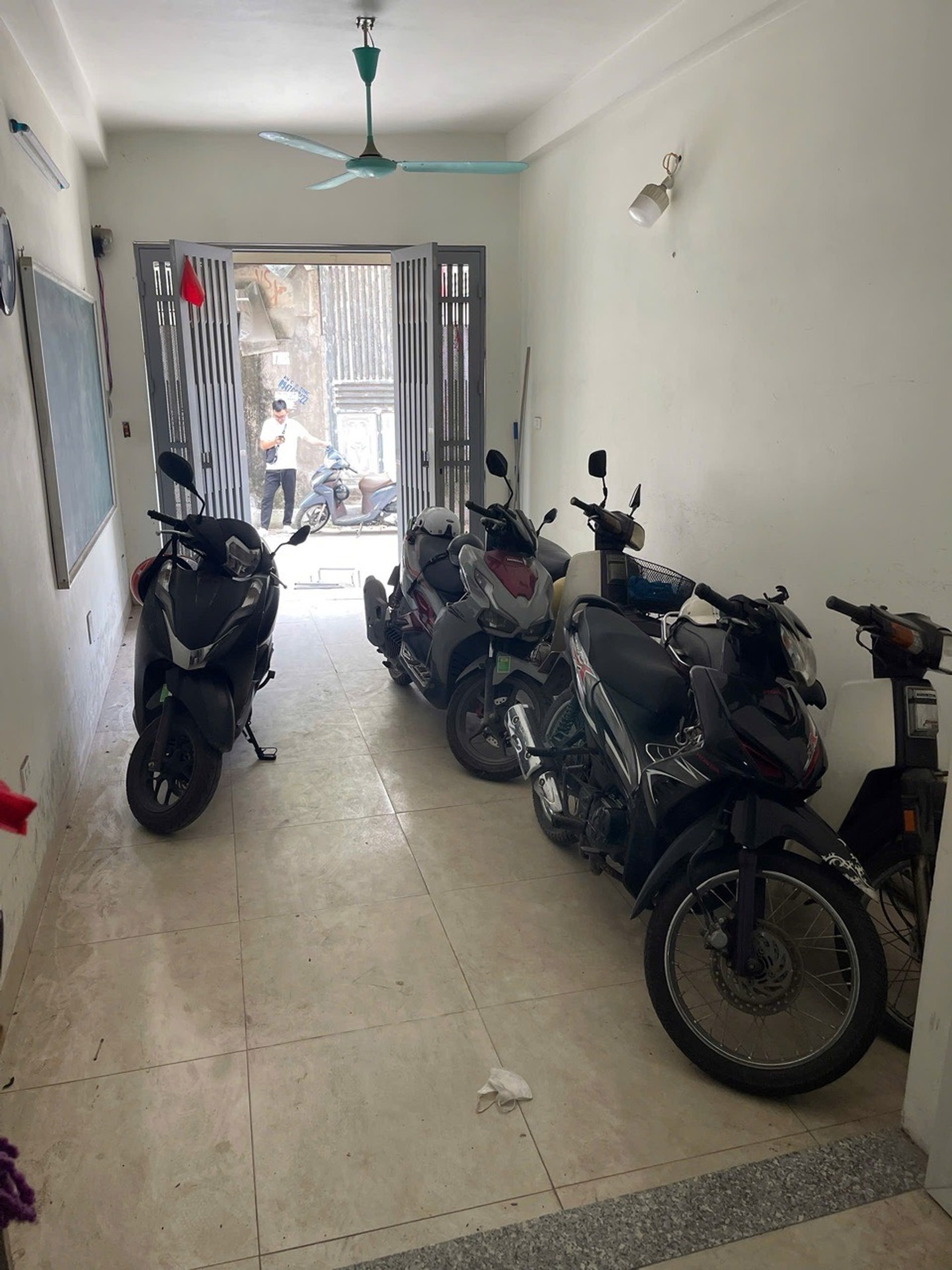 Bán nhà Chùa Hưng Ký - diện tích 32m2 5 tầng - 2 mặt ngõ - giá 12,5 tỷ