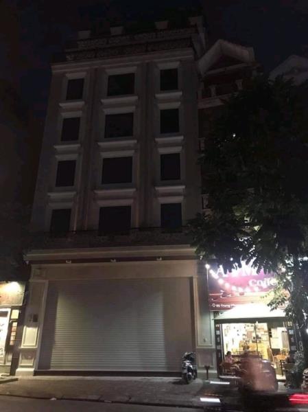 Bán nhà Trung Phụng - diện tích 270m2 9 tầng - mặt tiền khủng - giá 180 tỷ