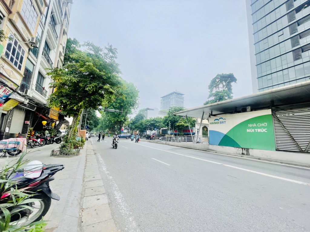 Bán nhà Giảng Võ - diện tích 50m2 4 tầng - Kinh doanh đa thể loại - giá 33 tỷ