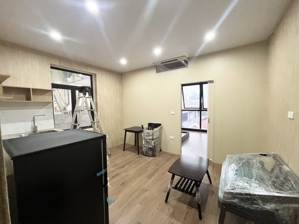 Bán nhà Linh Lang - diện tích 101m2 6 tầng - Lô góc 3 mặt thoáng - giá 68 tỷ