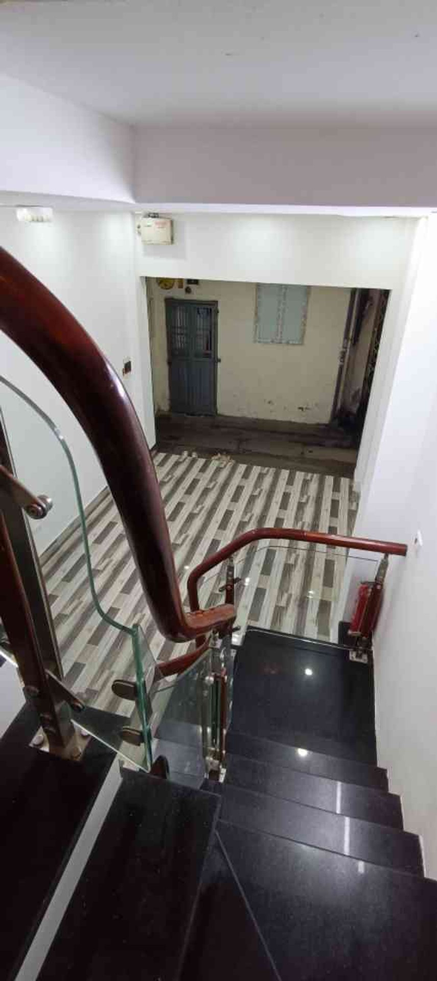 Bán nhà chùa Liên phái - diện tích 25m2 4 tầng - Ngõ thông ô tô tránh - giá 6,5 tỷ