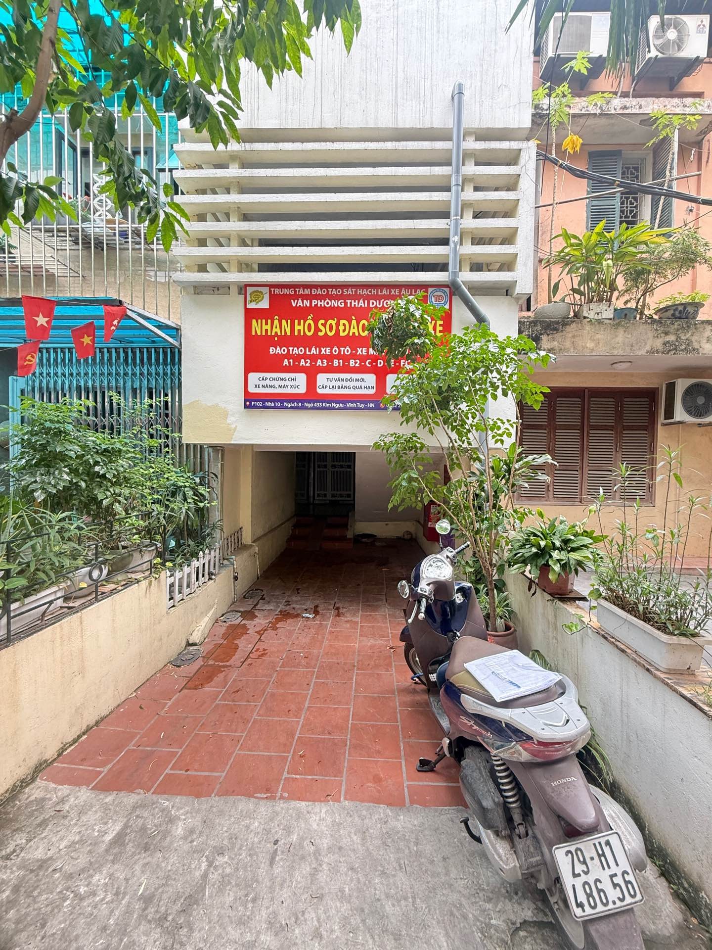 Bán nhà Kim Ngưu - diện tích 48m2 1 tầng - Vị trí cực đẹp, vài bước ra phố đi bộ - giá 9,3 tỷ