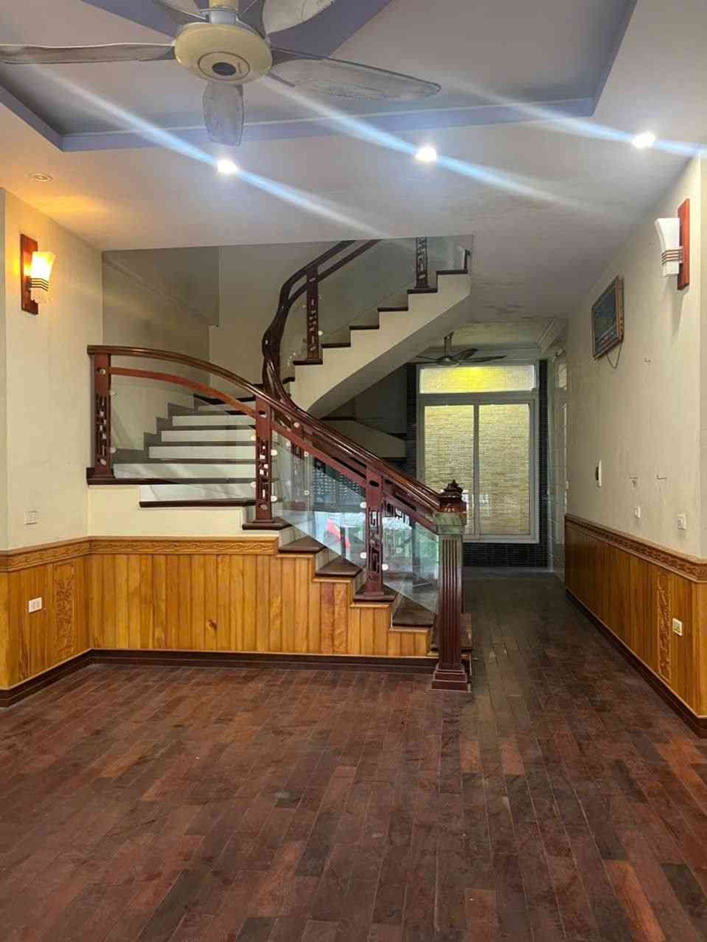 Bán nhà 72 - diện tích 72m2 5 tầng - nhà mặt ngõ ô tô - giá 10,8 tỷ